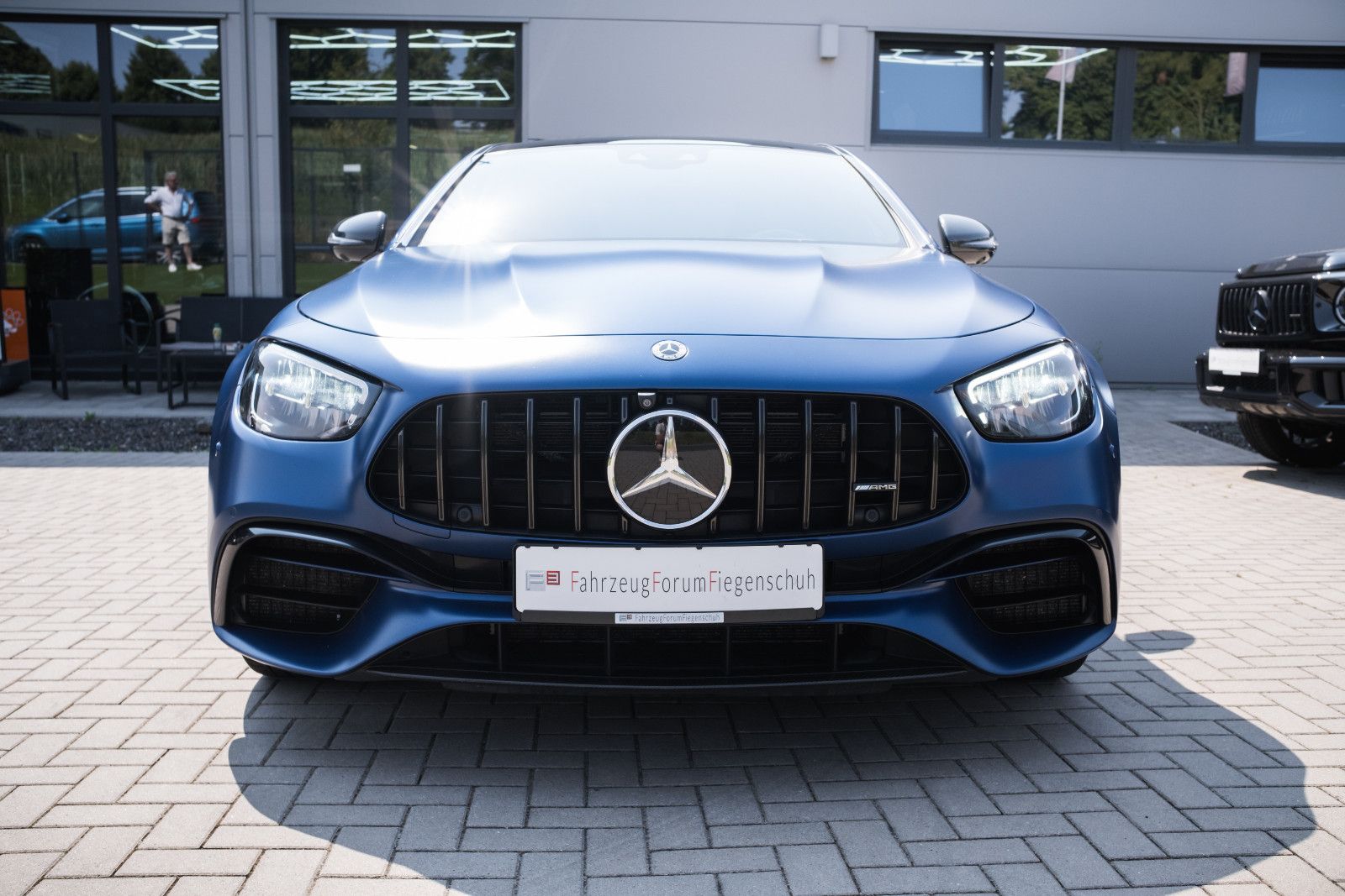 Fahrzeugabbildung Mercedes-Benz E 63 AMG S-Steuer -Dt.Auto-Keramik-Sonderfarbe