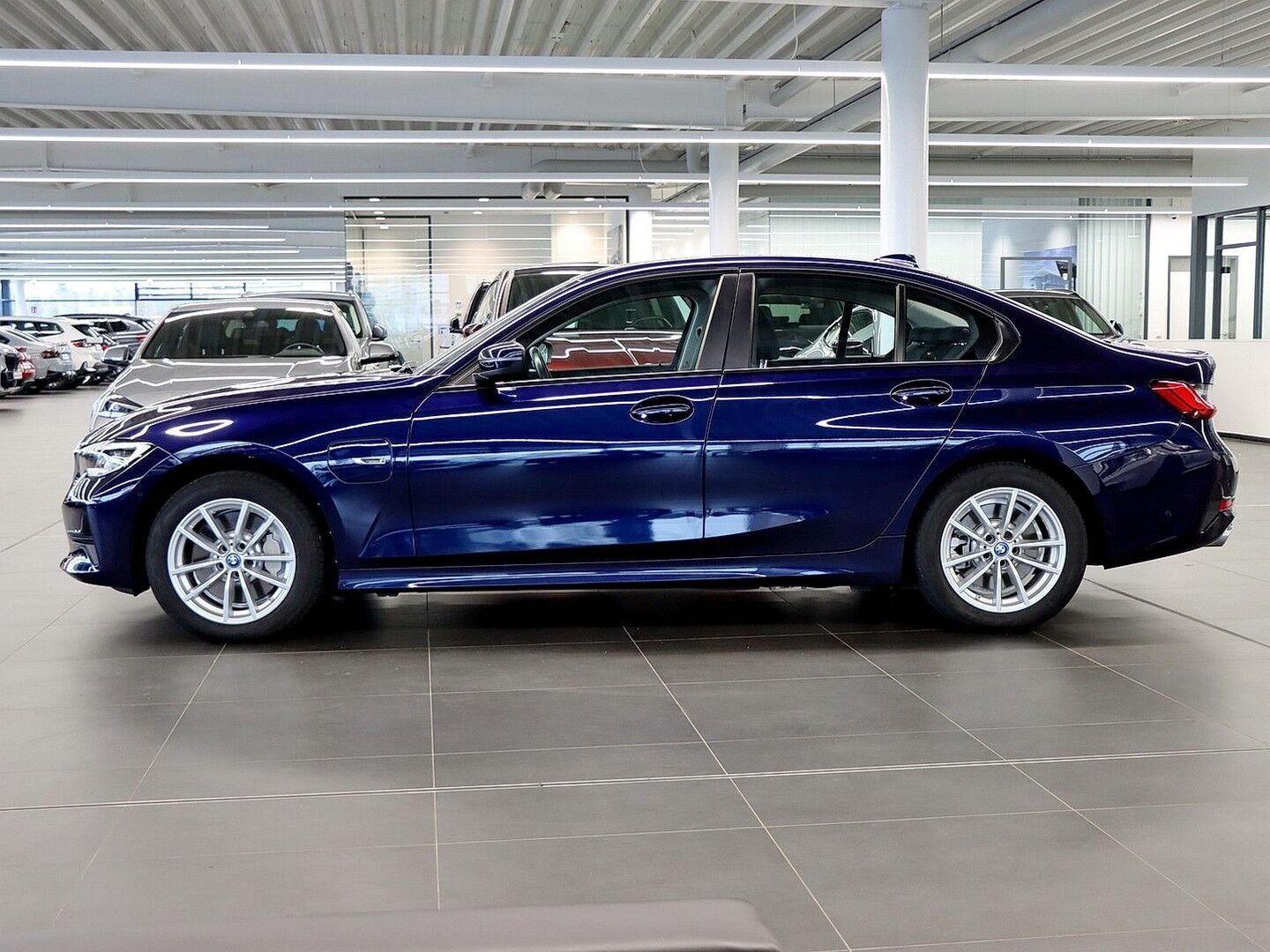 BMW 330e Advantage Head-Up, Kamera foto 2