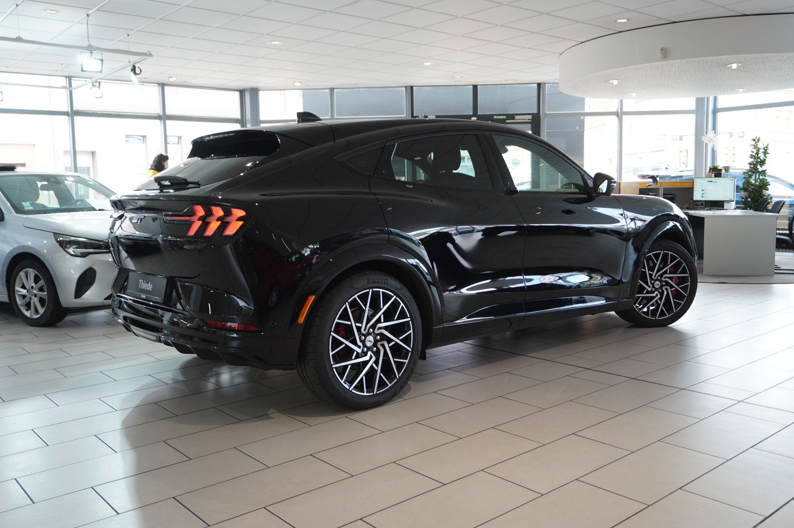 Fahrzeugabbildung Ford Mustang Mach-E GT AWD 99KWH NAVI/360°/B&O/PANO.