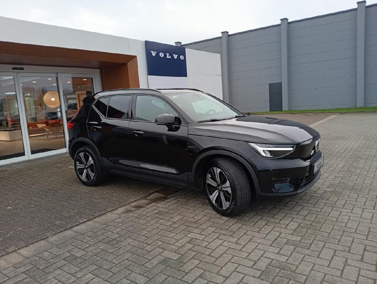 Volvo XC40 Core Recharge Pure Electric 2WD