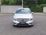 Mercedes-Benz B 200 1.6 *wenig km*Tüv*Viele Extras* - gebrauchte Mercedes-Benz B 200 aus dem Jahr 2011