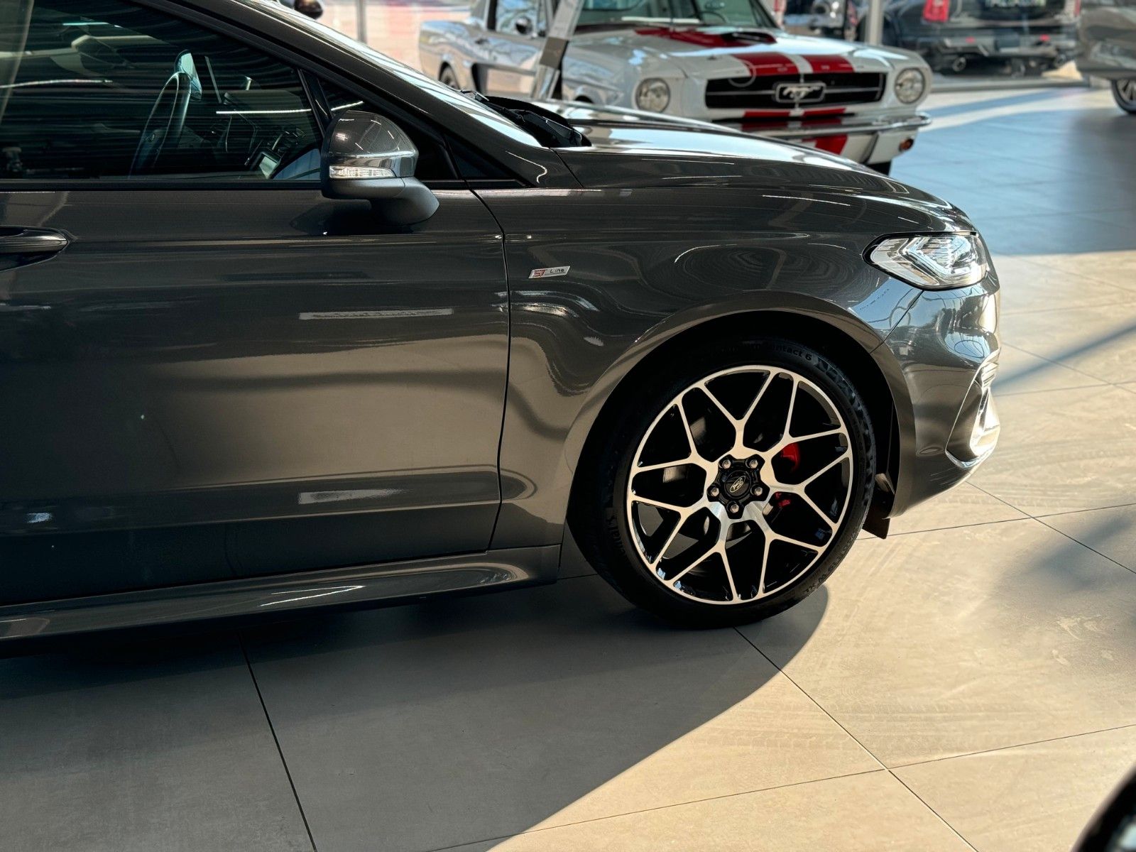 Fahrzeugabbildung Ford Mondeo Turnier 2.0 TDCI Automatik ST-Line "AHK"