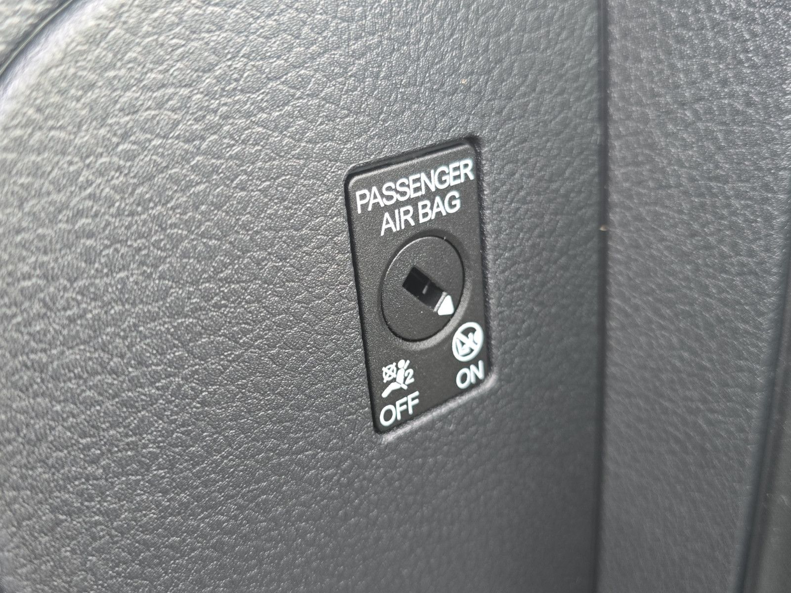 Fahrzeugabbildung Volkswagen T6 Multivan Generation Six+DSG+7 Sitze+AHK+LED