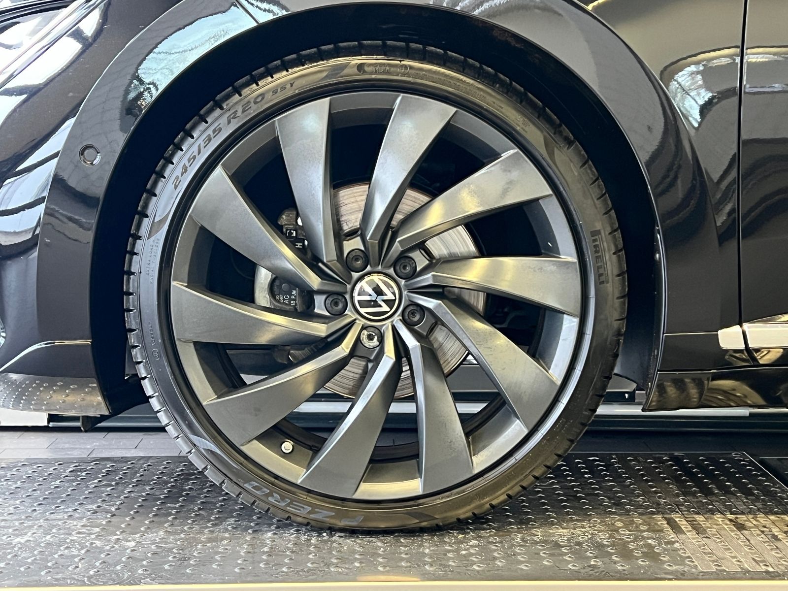Fahrzeugabbildung Volkswagen Arteon Shooting Brake R-Line 2.0 TDI DSG 4Motion