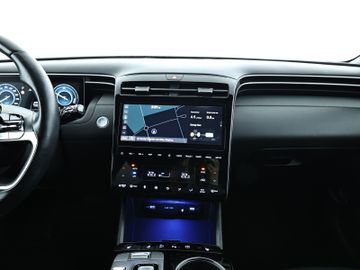 Hyundai TUCSON - 11