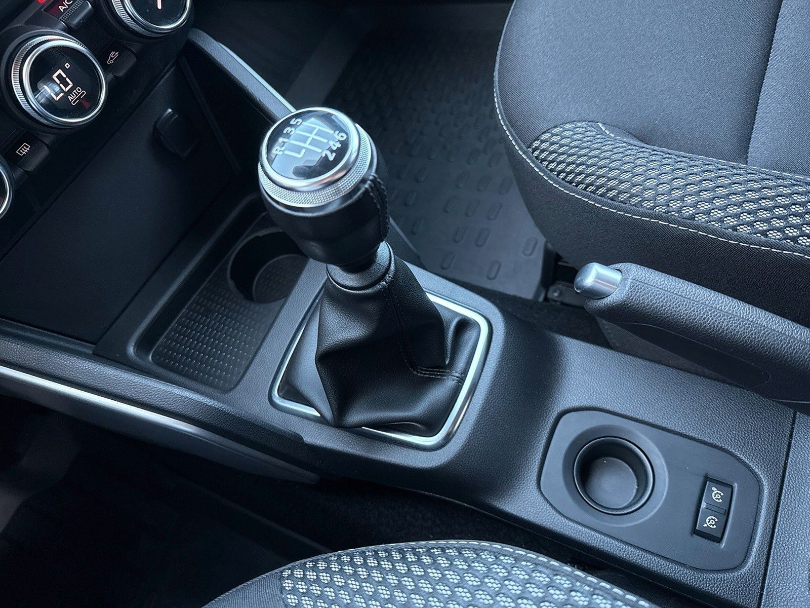 Fahrzeugabbildung Dacia Duster II Prestige *Kamera*Navi*DAB*Totwinkelass