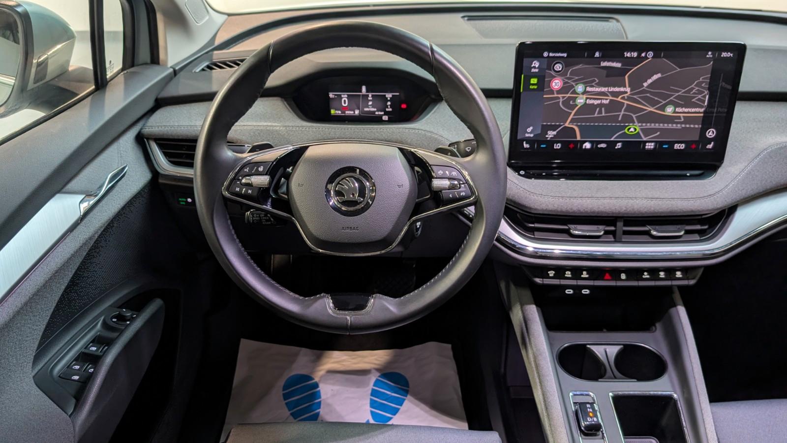 Skoda Enyaq 80 Loft ACC*LANE*KESSY*SIDE*SHZ*KAM*19"