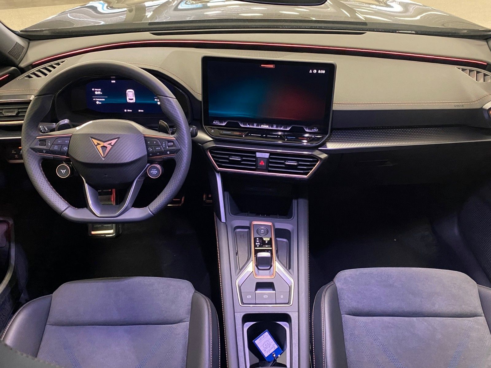 Fahrzeugabbildung CUPRA Formentor 2.0 TSI VZ DSG 4Drive+SCHIEBEDACH+ACC+