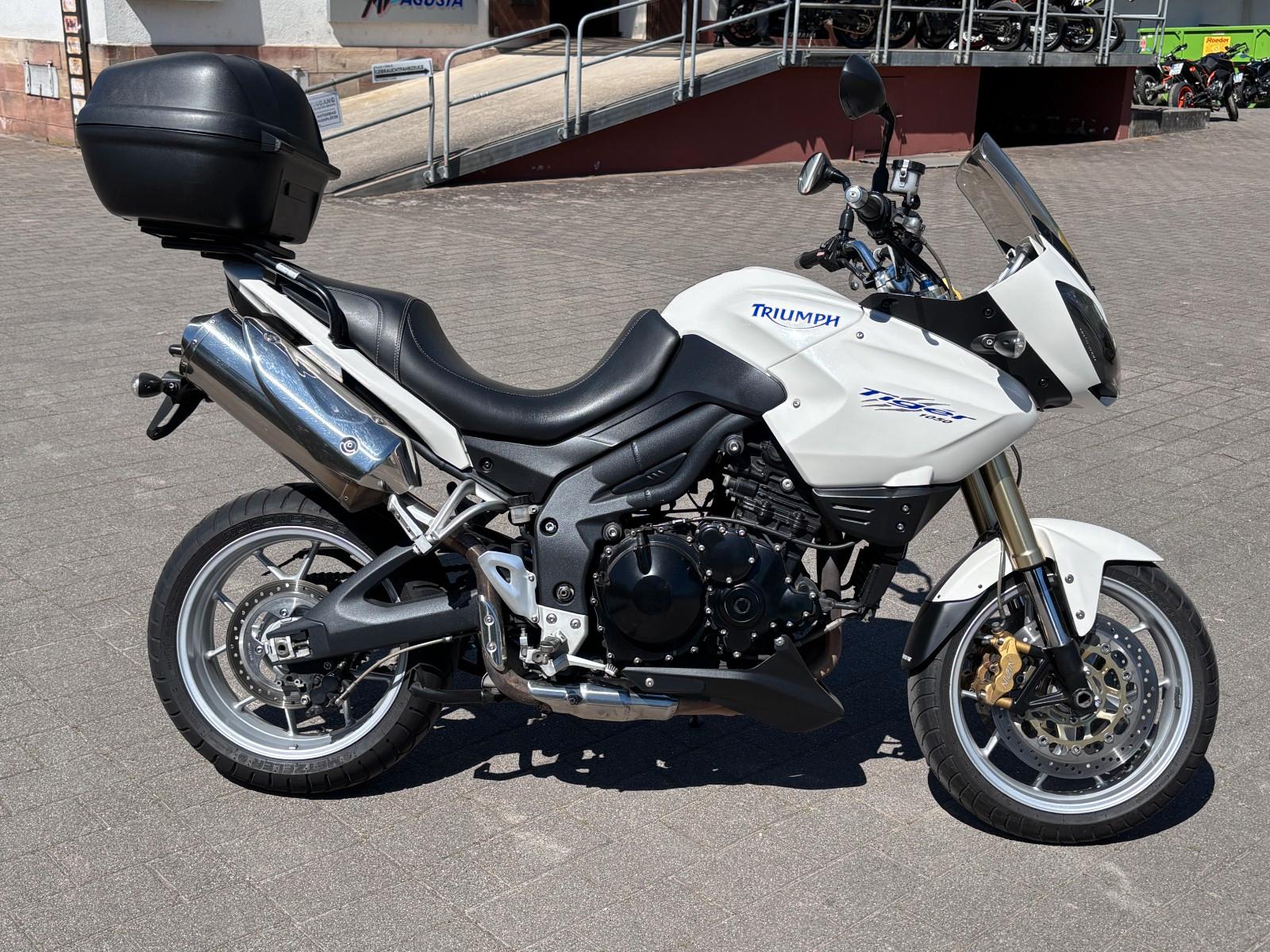 Triumph Tiger 1050