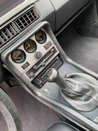 صورة 9 لـ 1984 Porsche 944
