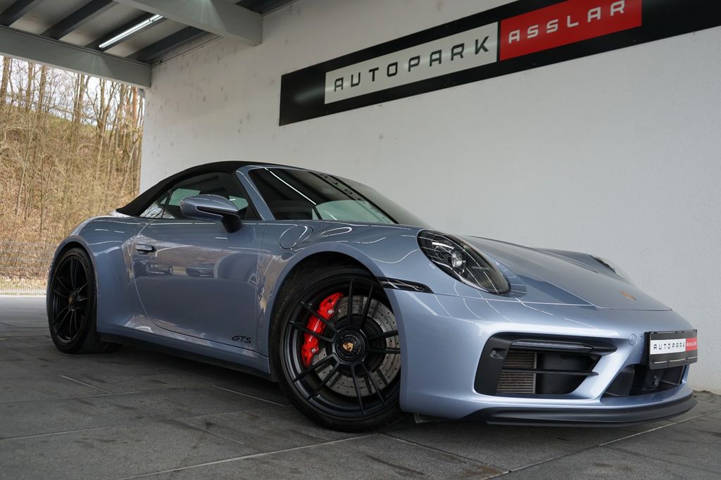 Porsche 992