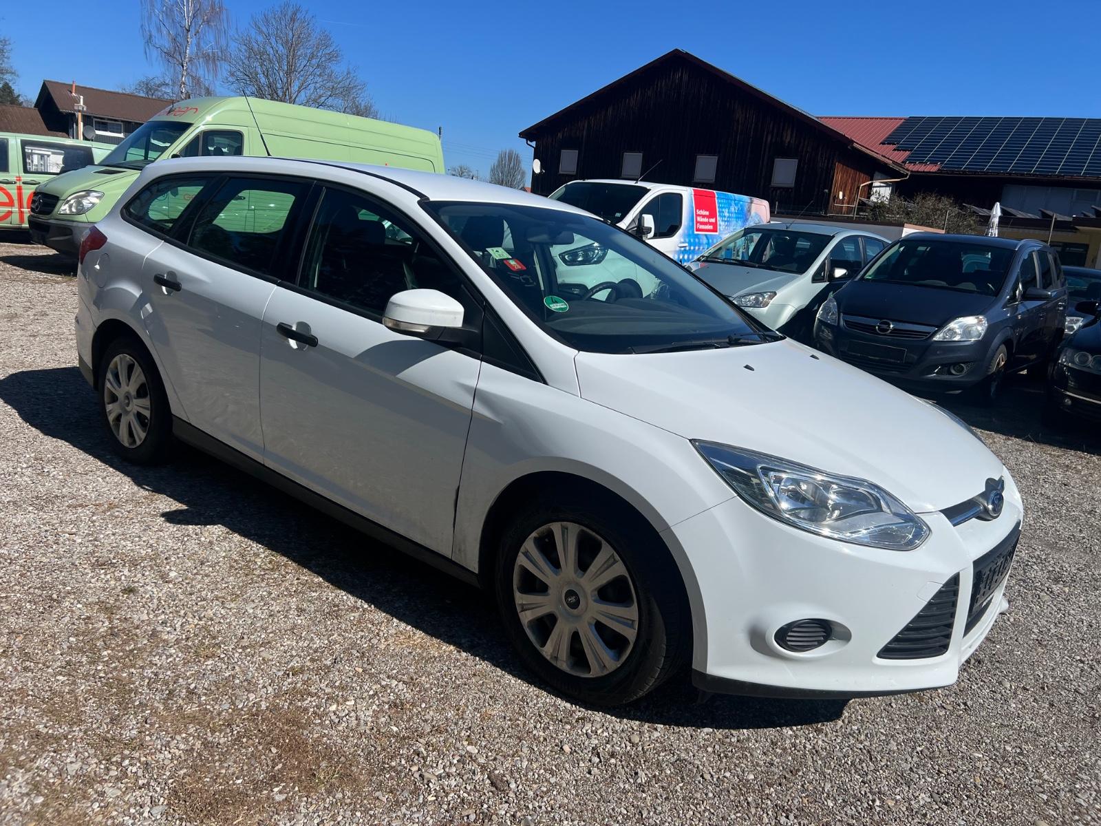 Ford Focus 2014 — engine 998 cm³, 101 HP (74kW)