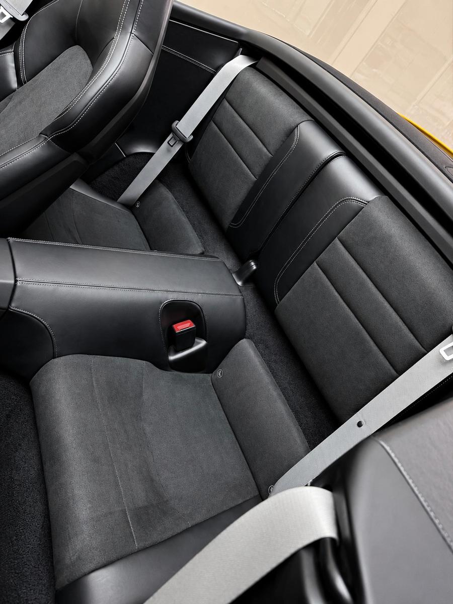 Porsche 992 GTS 4 CABRIO LIFT/BURMESTER/360/CHRONO/SPORT