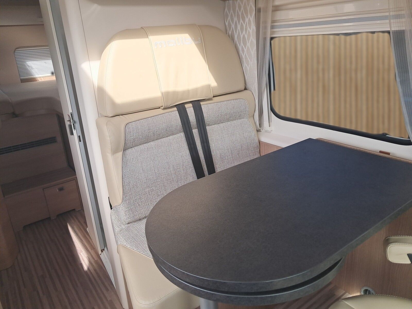 Fahrzeugabbildung Malibu Van comfort 640 LE Automatik.AHK,Markise