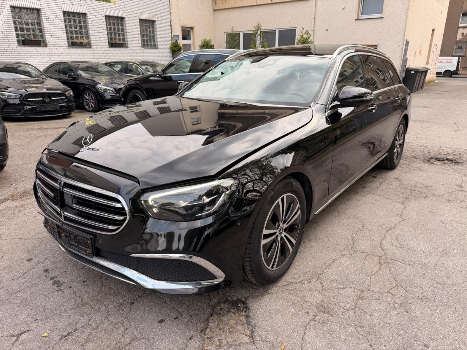 Mercedes-Benz E 220 d T Exclusive 9G 360° Panorama DTR+ MBUX