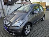 Mercedes-Benz A 150 Avantgarde,Navi,Teilleder,PDC,Sitzh - Mercedes-Benz A 150: Limousine