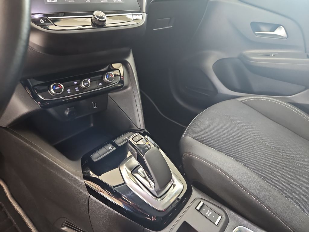 Fahrzeugabbildung Opel Corsa-e Elegance Onboard 11KW  Sitzheizung PDC L