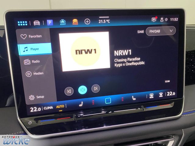 Tiguan 1.5 TSI DSG R-Line NAVI KLIMA PANO AHK