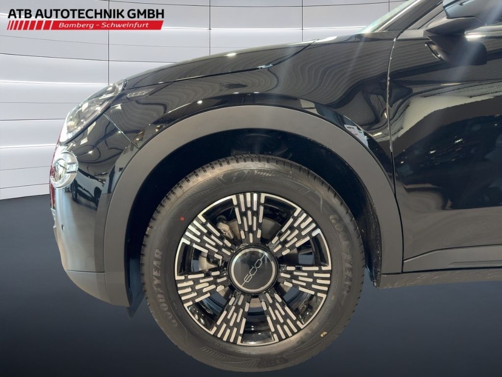Fahrzeugabbildung Fiat 600 Hybrid MY25 Business Edition, Ganzjahresreif