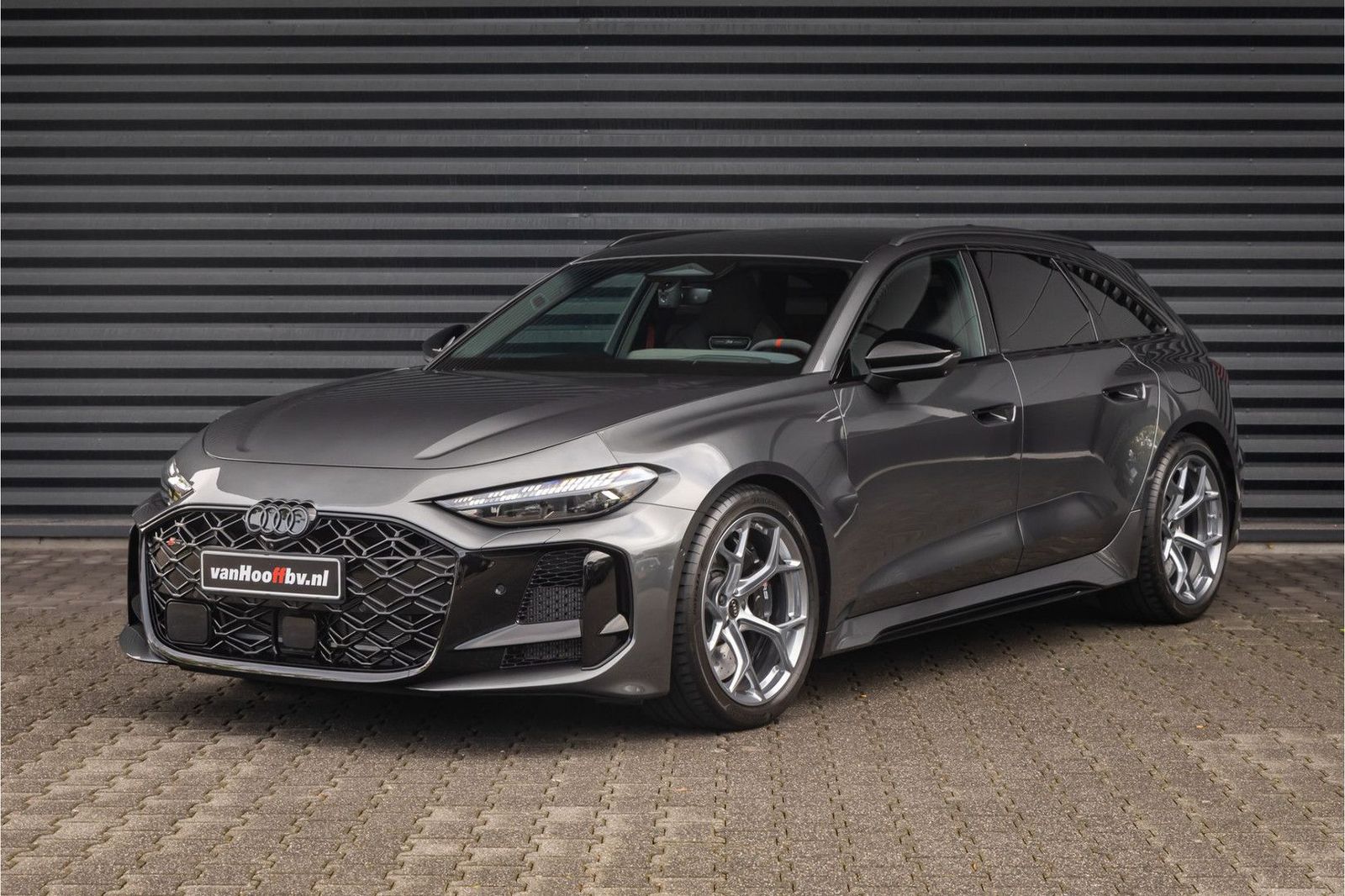 Audi RS5 Avant e-hybrid quattro - Direct leverbaar -