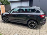 Skoda Karoq 1.5l TSI ACT DSG SPORTLINE SPORTLINE - Skoda Karoq von privat
