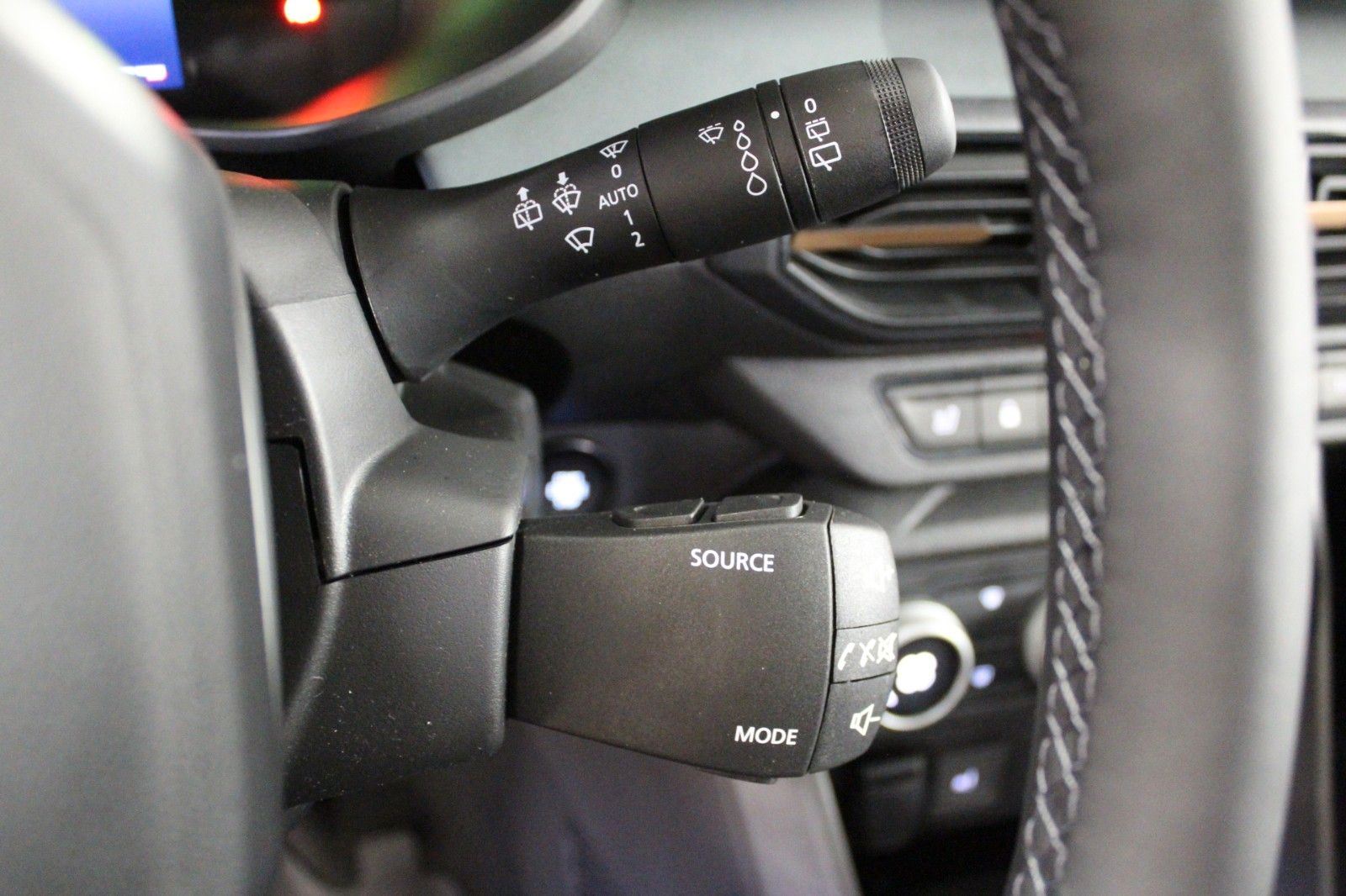 Fahrzeugabbildung Dacia Sandero Eco-G 120 Stepway Extreme+ Auto