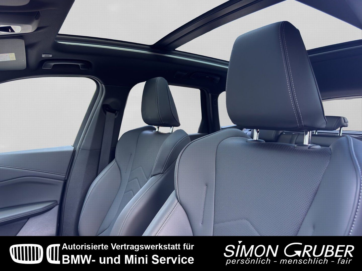 Fahrzeugabbildung BMW iX1 xDrive30 M Sport Pano el.Heckklappe AHK LED