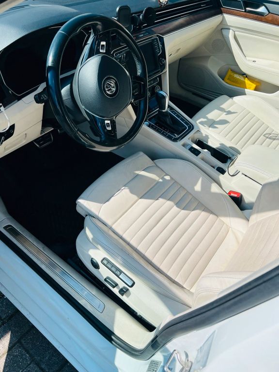 Image of Volkswagen Passat Variant
