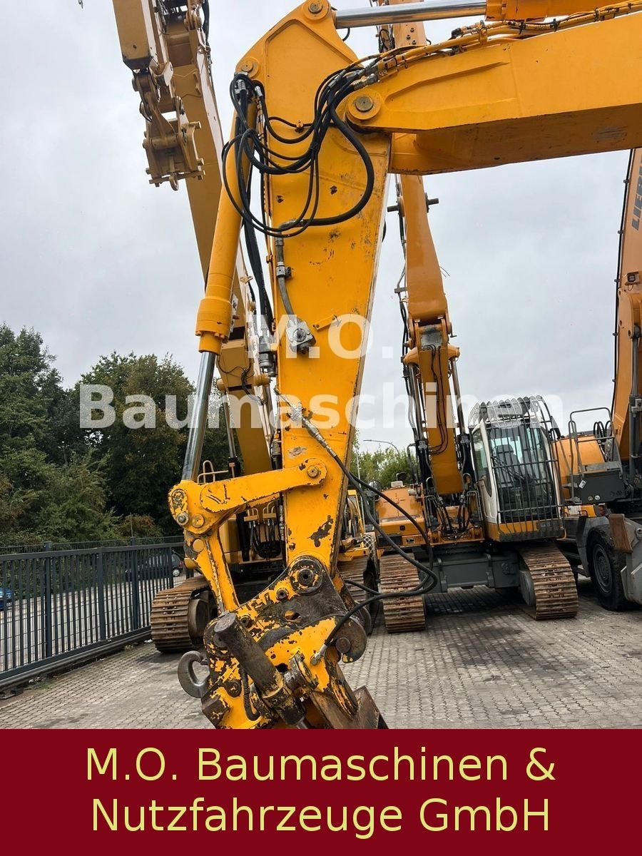 Fahrzeugabbildung CAT CATERPILLAR M 316 D