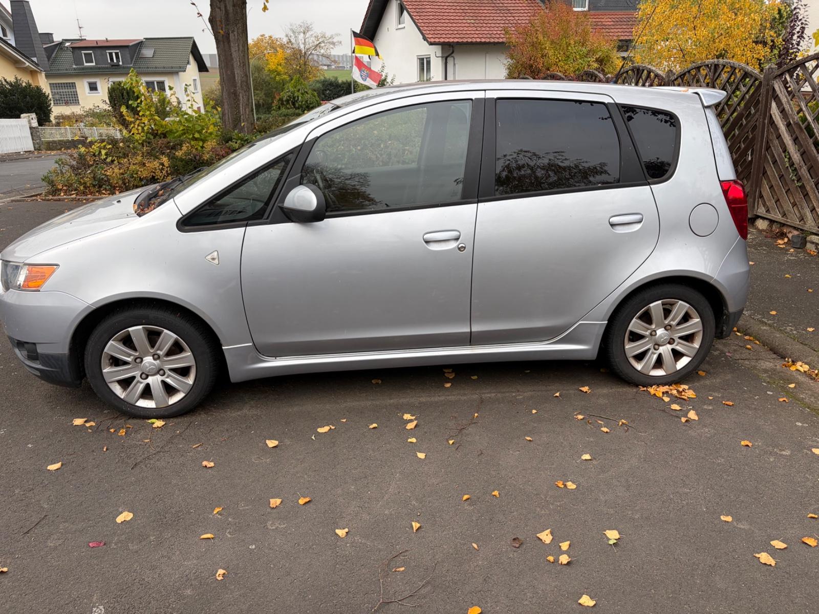 Mitsubishi Colt 2013 — rear view