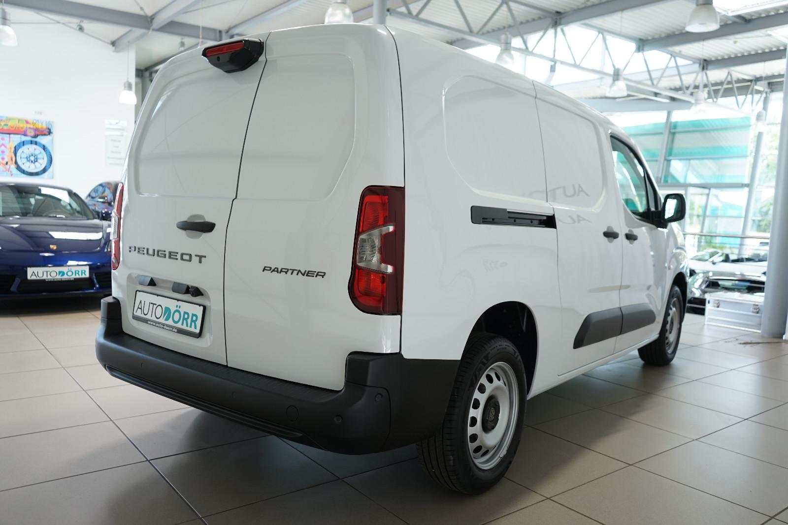 Peugeot Partner XL Diesel 130 L2H1 Automatik Holz+Kamera
