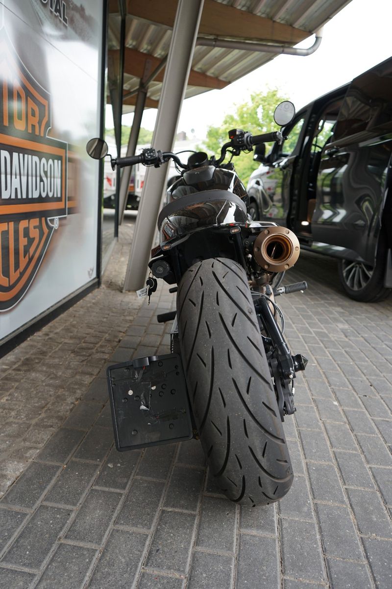 Fahrzeugabbildung Harley-Davidson Sportster S mit Jekill & Hyde und KZH, Blinker