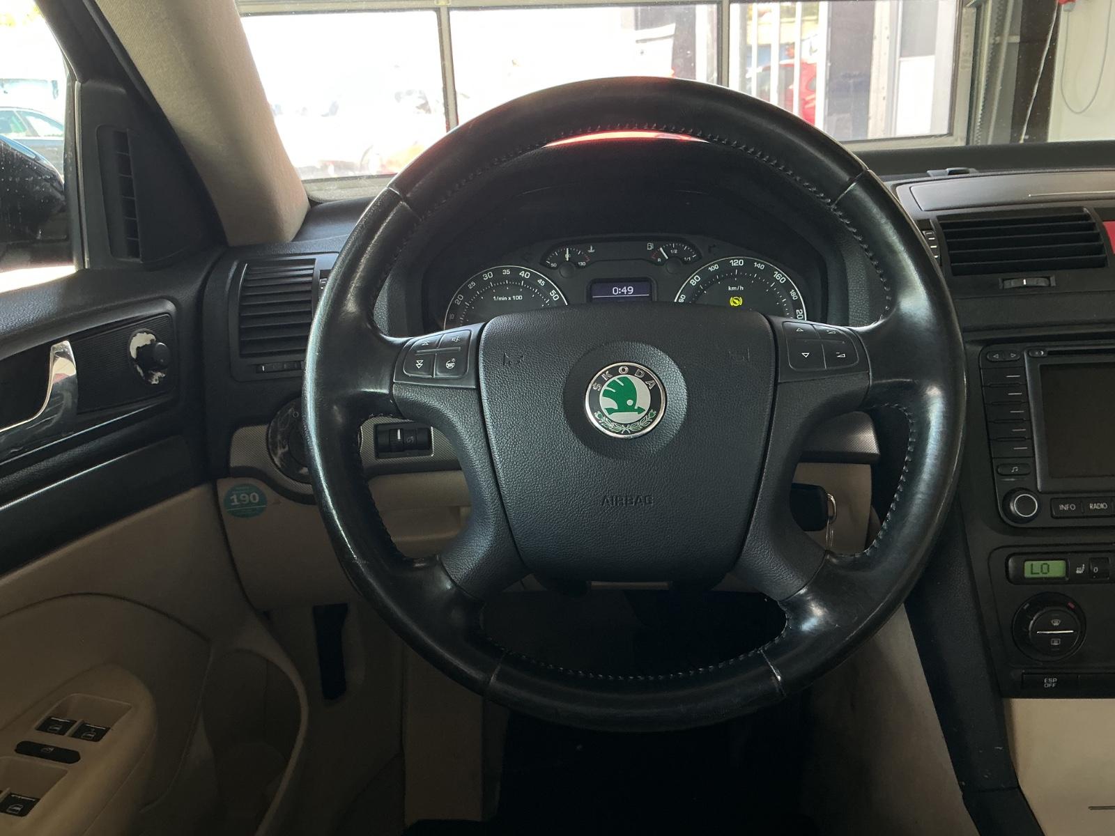 Skoda Octavia 2005 — photo 13