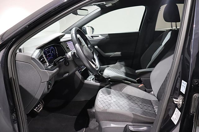 Taigo R-Line 1.5l TSI 150PS DSG IQ.LIGHT AHK NAV
