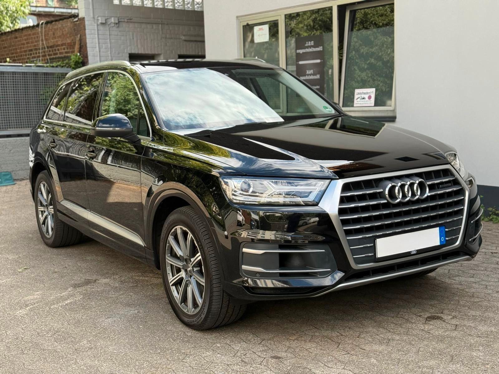 Audi Q7 S line