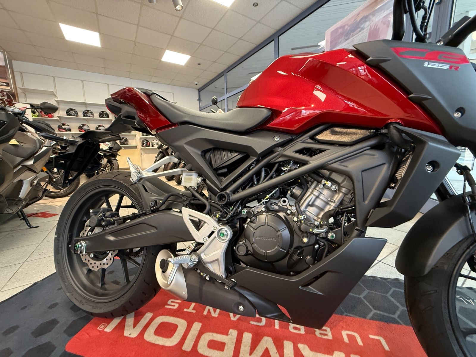 CB 125 R (Aktionspreis)