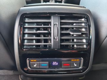 Volkswagen Arteon R-Line*DSG*LED*ACC*Navi*SHZ*Kamera*PDC*