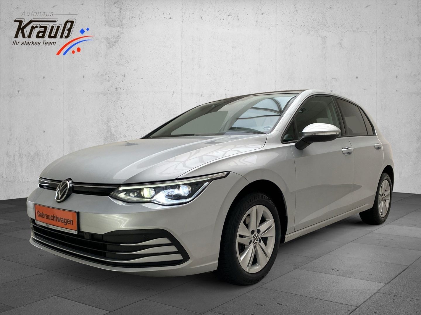 Volkswagen Golf VIII 2.0 TDI Life STANDHZG PANODACH NAVI