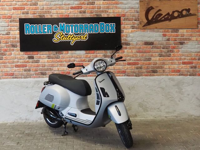 Vespa GTS 300 Super  Tech/Supertech - Schwarz-Umbau