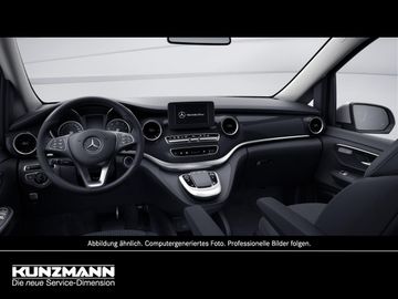 Mercedes V 220 - 2