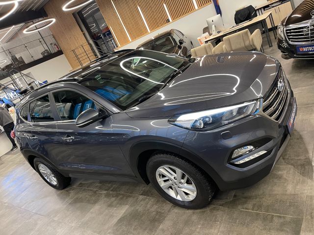 Hyundai Tucson Premium 4WD *AHK*KAMERA*NAVI*PANO*LEDER*