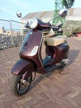 Vespa LX 50 4-Takt Sonderedition in Violett Plum BJ.05 - VESPA S 50 4T