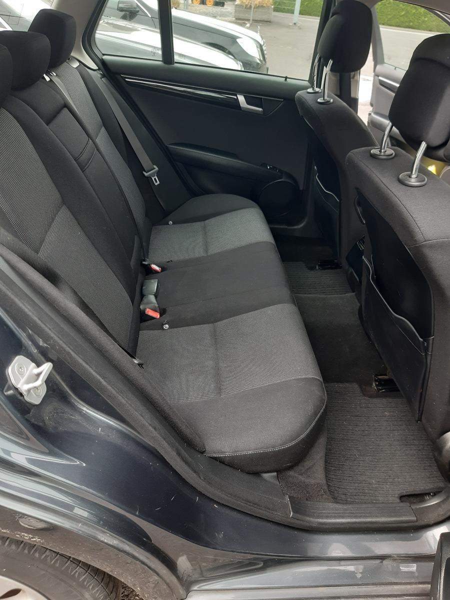Mercedes-Benz C180 2014 — photo 11