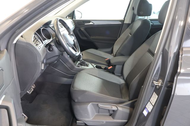 Volkswagen Tiguan 2.0 TDI Active CARPLAY+ACC+LANE+LED+AHK