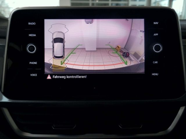 Fahrzeugabbildung Volkswagen T-Roc Style 1.5 TSI DSG | LED RFK ACC