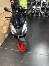 Aprilia SR GT 200 Sport - APRILIA SR GT SPORT 200