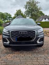 Audi Q2 40 TFSI S tronic quattro - - Audi Q2 40 TFSI Gebrauchtwagen