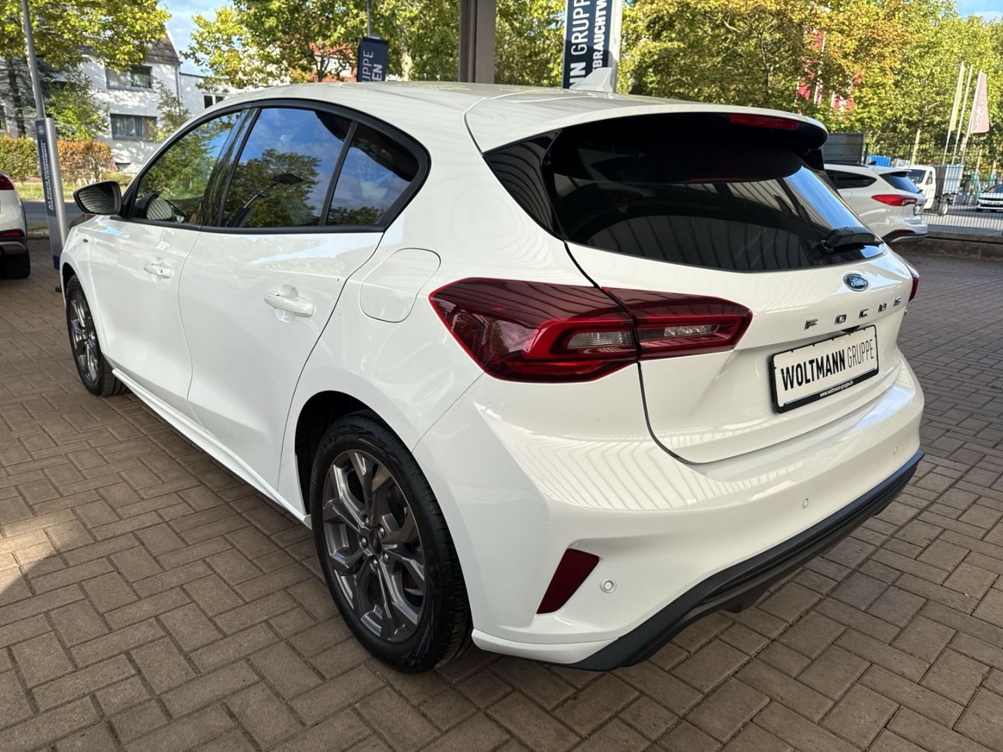 Fahrzeugabbildung Ford Focus ST-Line Kamera Navi DAB ACC TWA Induktion