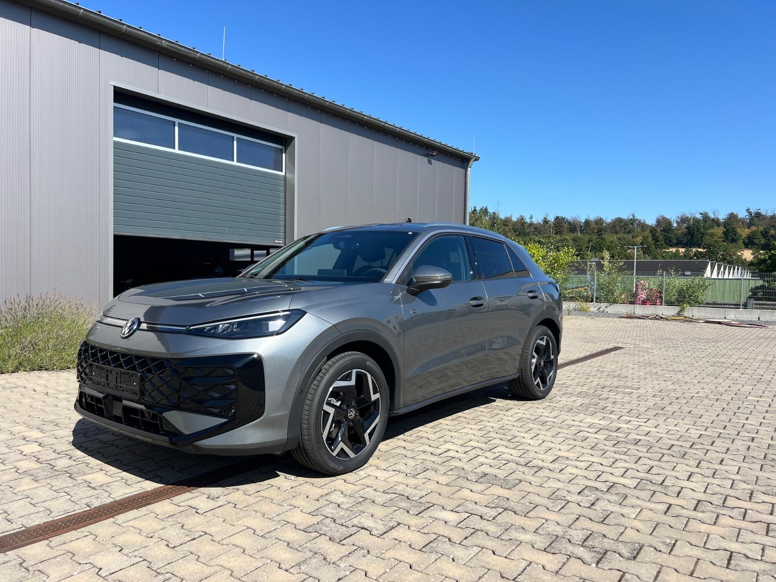 Volkswagen T-Roc 1.5 eTSI DSG R-Line+AHK+EasyOpen