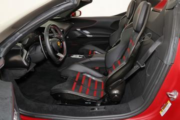 2021 Ferrari SF90 照片 5